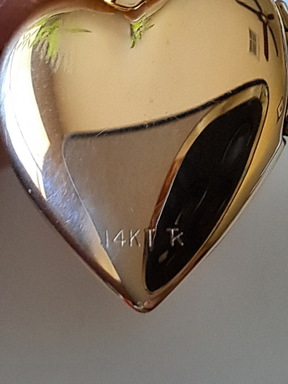 14K Yellow Gold Heart Locket Pendant - Picture 6 of 8